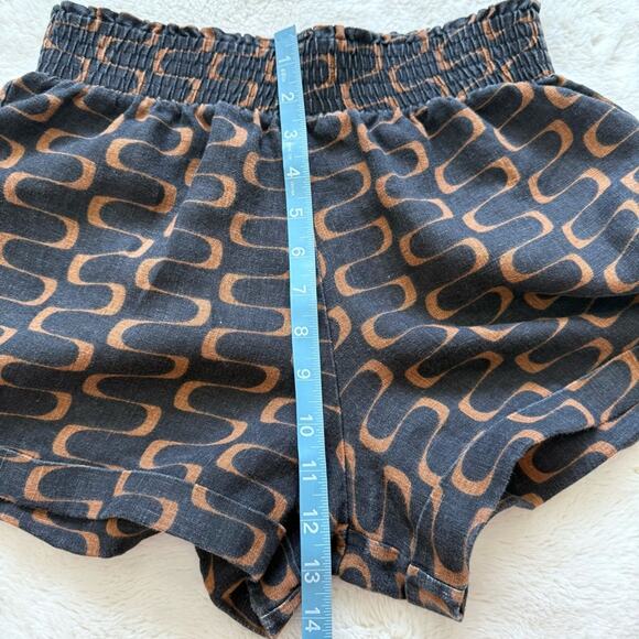 Reformation women linen shorts size S - Picture 6 of 6